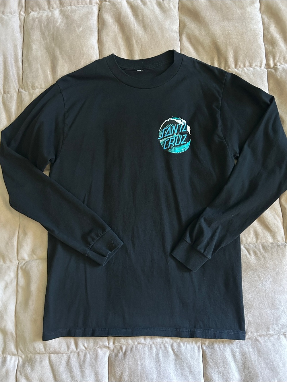 Men’s Santa Cruz long sleeve black tee with blue green wave size M